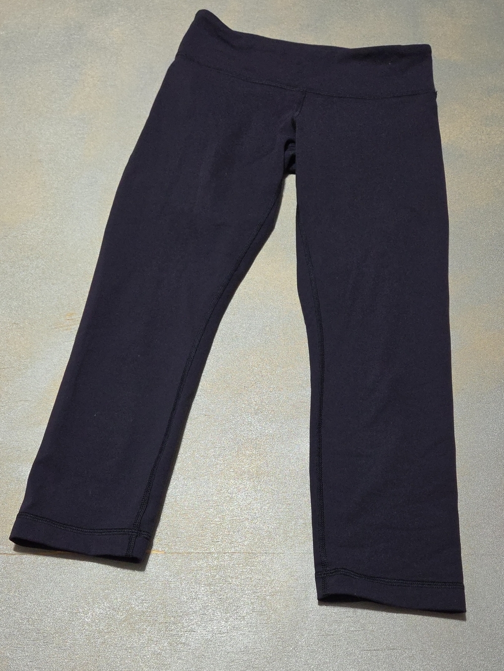 lululemon athletica Navy Cropped Athletic Leggings